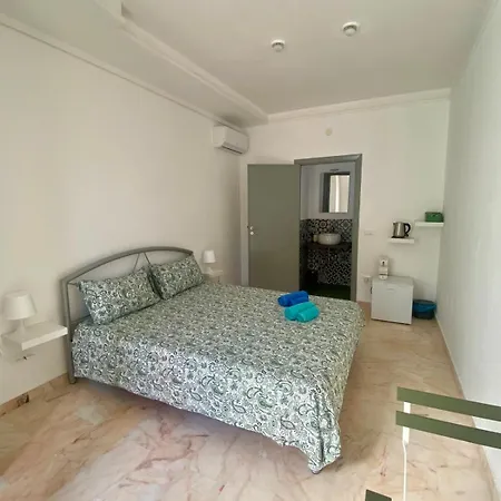 La Logghia Rooms